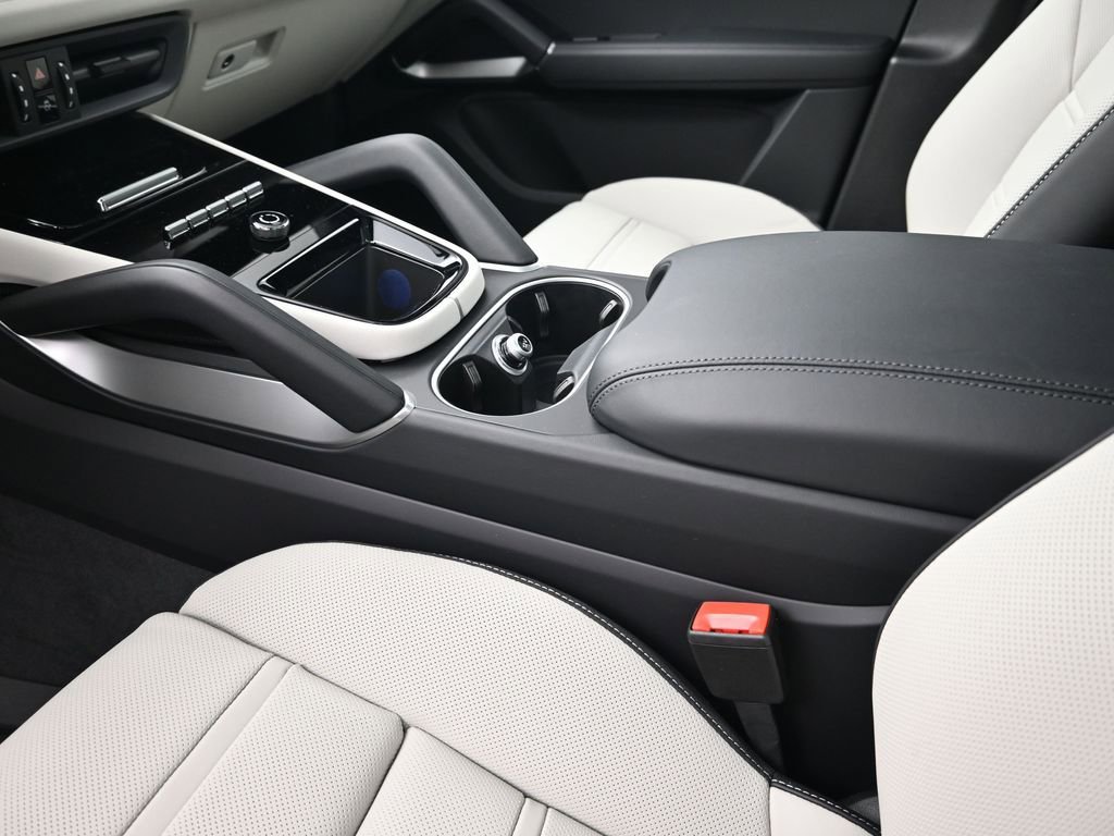 New 2026 Porsche Cayenne S image 22