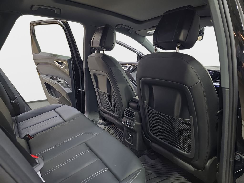 Used 2024 Audi Q4 e-tron Premium Plus w/ Premium Plus image 13