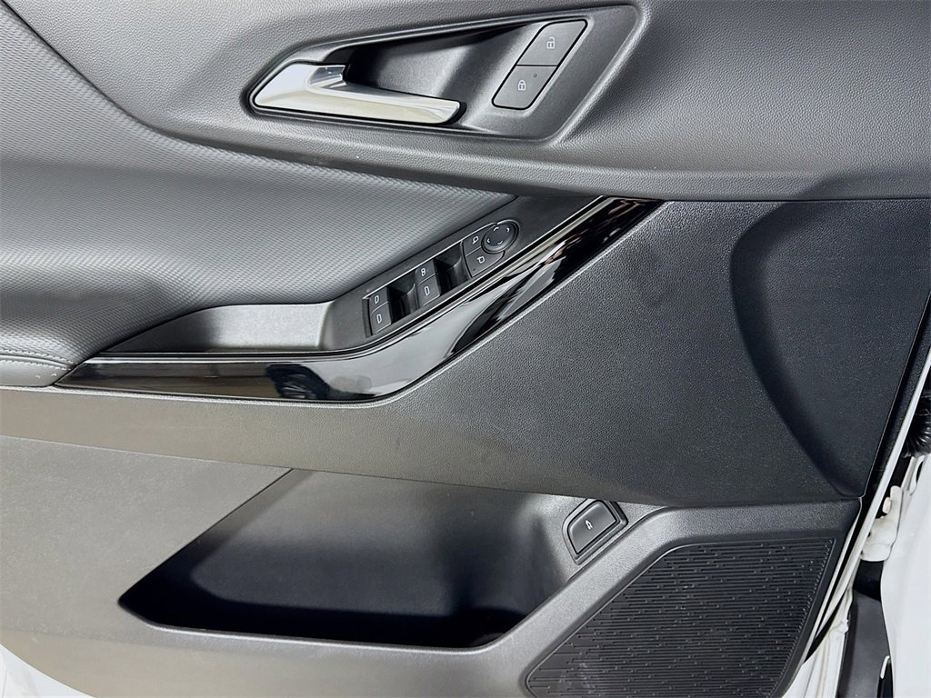 Certified 2025 Chevrolet Equinox LT w/ Convenience Package II image 16