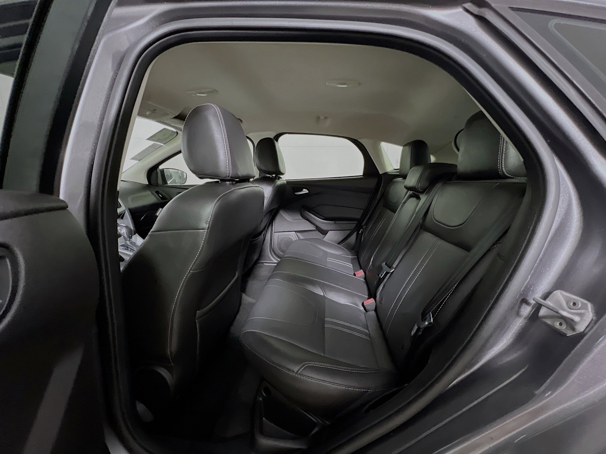 Used 2014 Ford Focus SE w/ Equipment Group 201A image 28