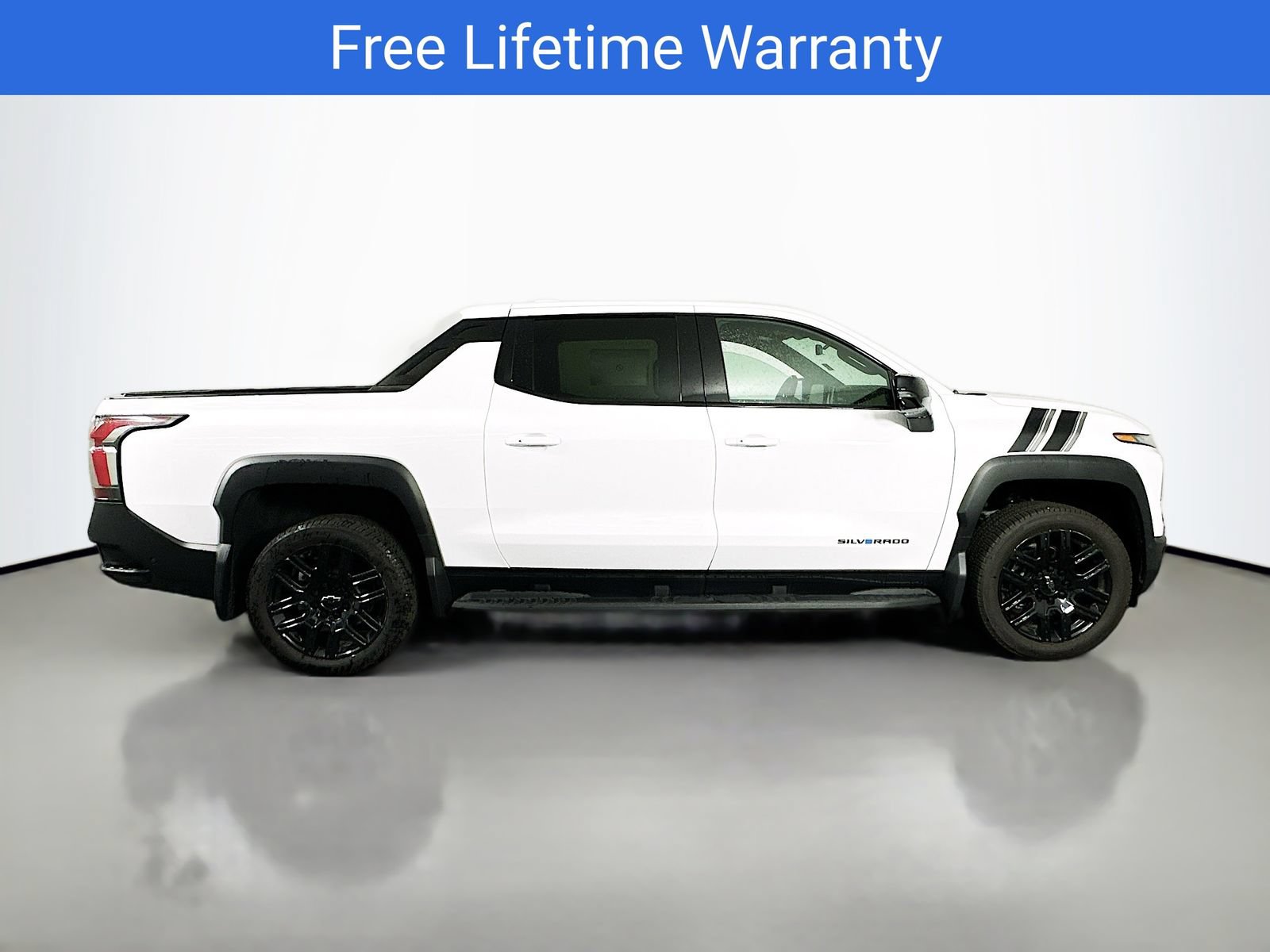 New 2026 Chevrolet Silverado EV LT w/ LPO, Dark Package Plus AWD/4WD image 9
