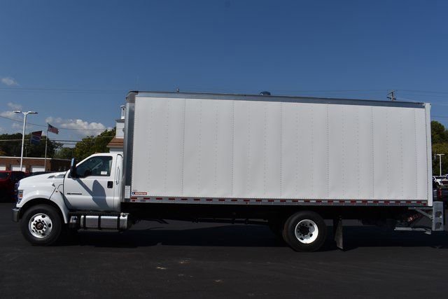 New 2025 Ford F750 2WD Regular Cab Super Duty image 16