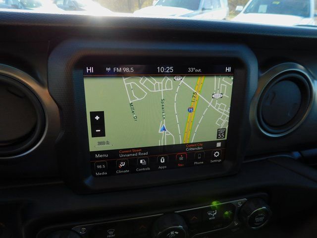 Used 2023 Jeep Gladiator Sport image 8