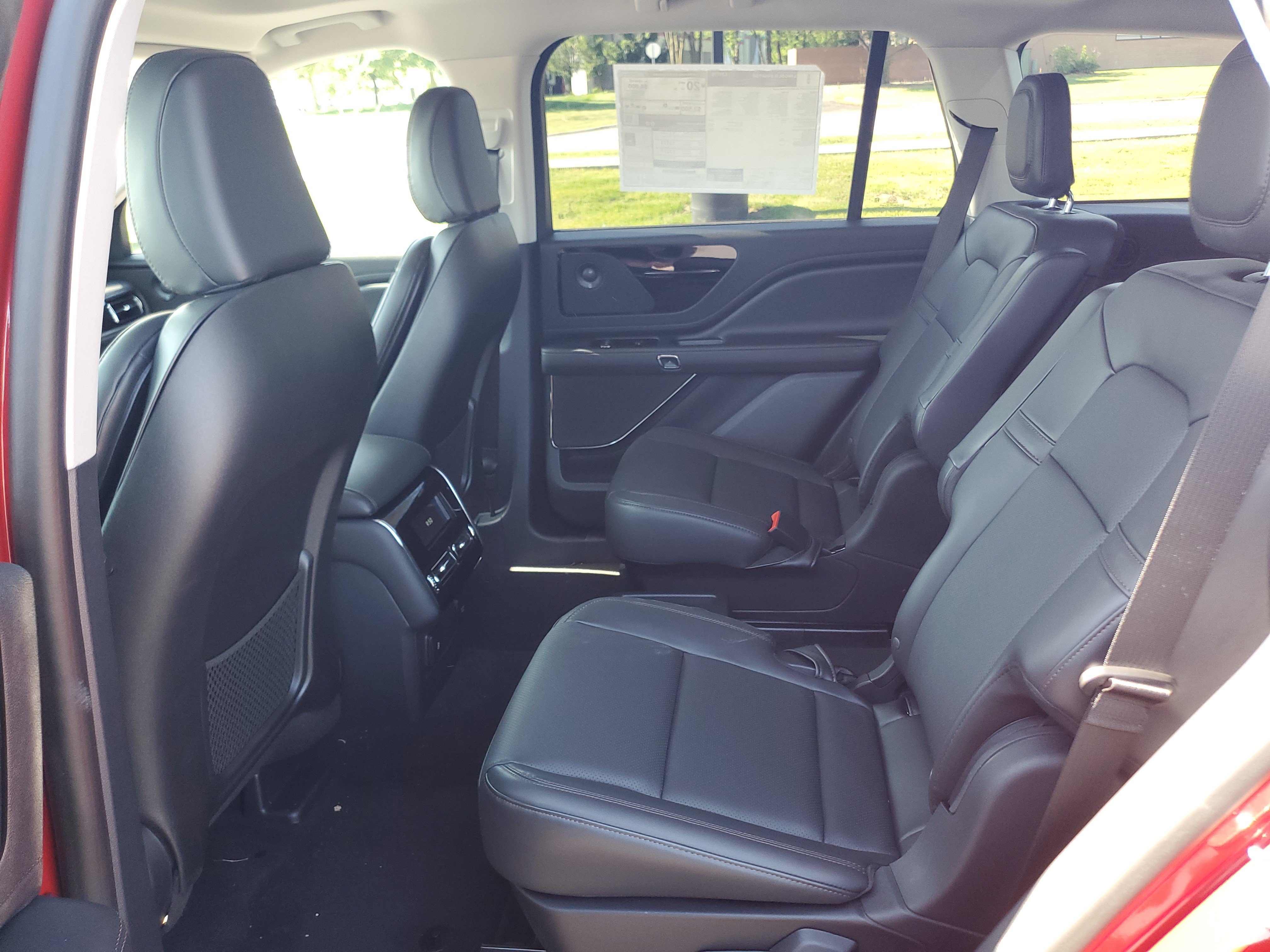 New 2026 Lincoln Aviator AWD image 23