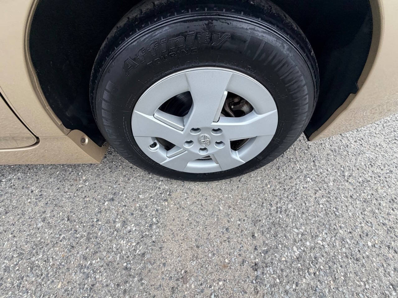 Used 2011 Toyota Prius Three FWD image 34