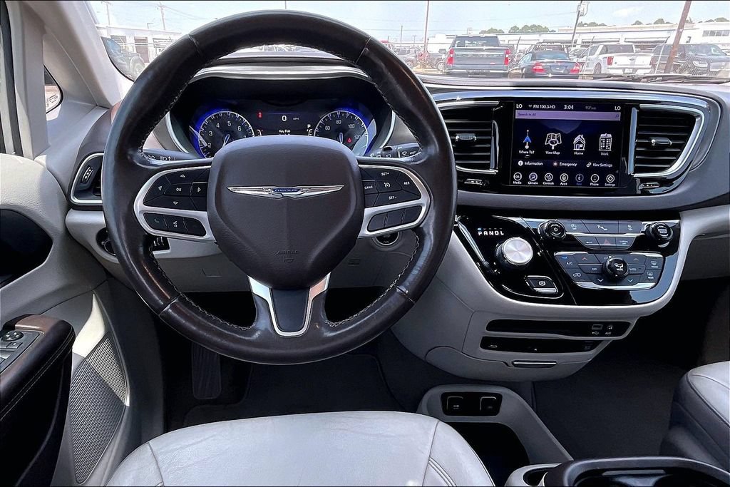 Certified 2019 Chrysler Pacifica Touring-L Plus FWD image 8