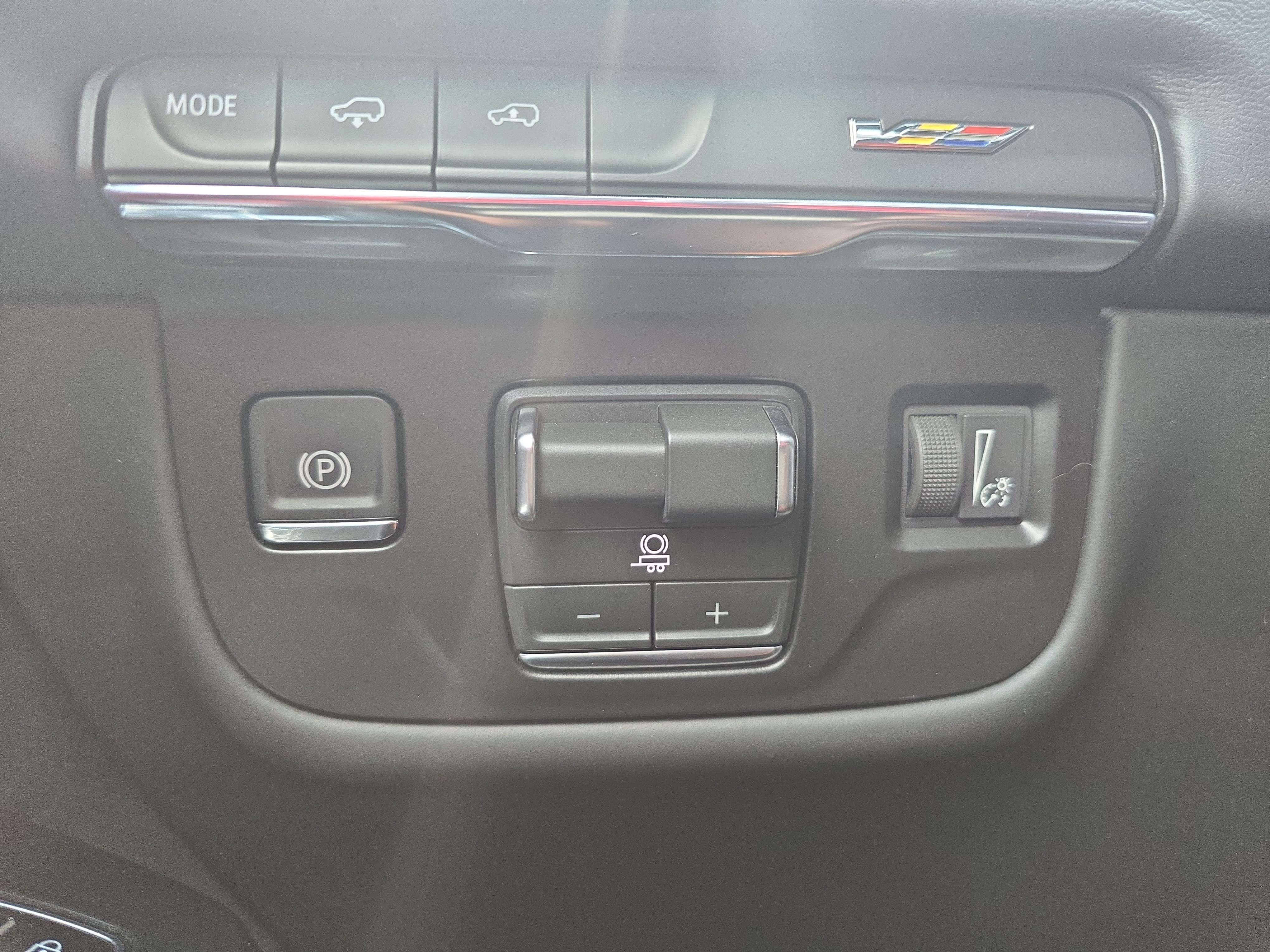 Used 2026 Cadillac Escalade ESV V AWD/4WD image 27