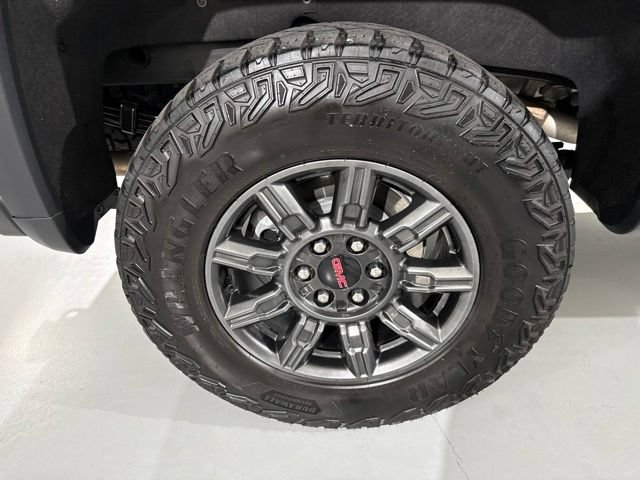 Used 2024 GMC Sierra 1500 AT4X AWD/4WD image 11
