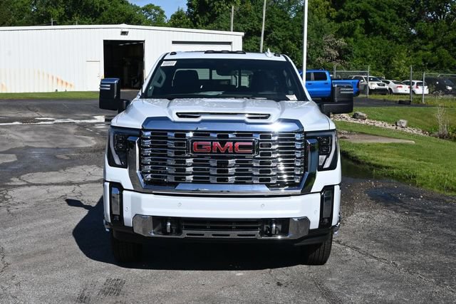 New 2026 GMC Sierra 3500 Denali w/ Denali Reserve Package AWD/4WD image 8