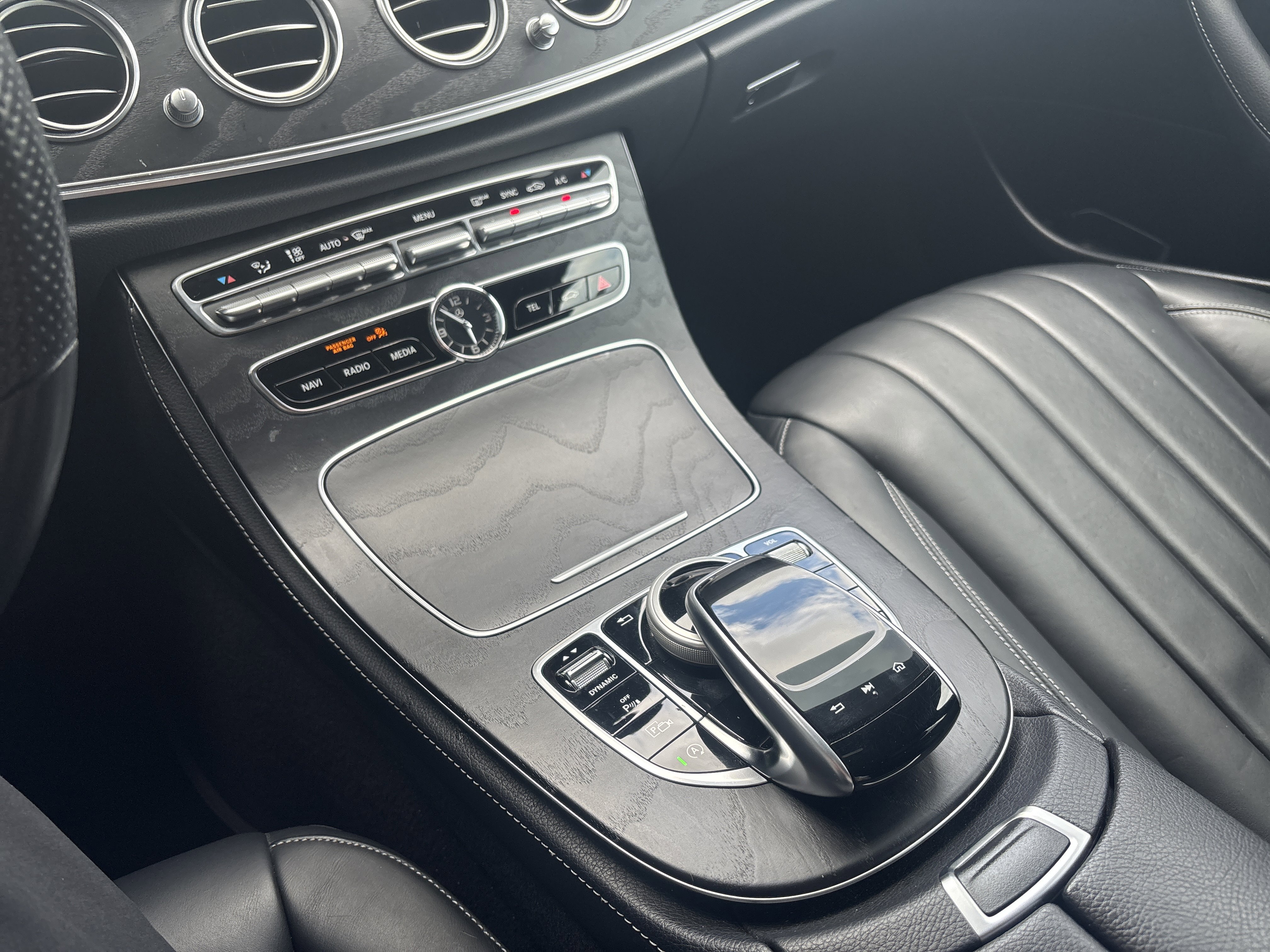 Used 2018 Mercedes-Benz E 400 4MATIC Wagon image 20