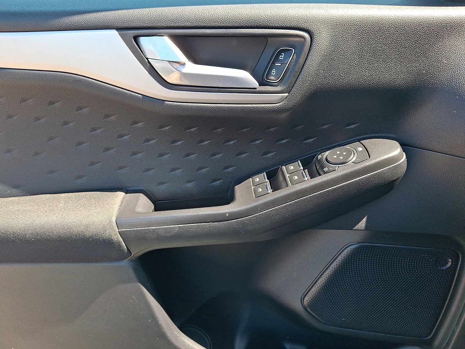 Used 2020 Ford Escape SE AWD/4WD image 12