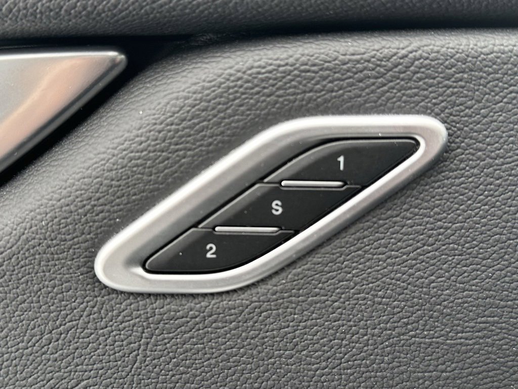 Used 2023 Maserati Levante Modena image 21