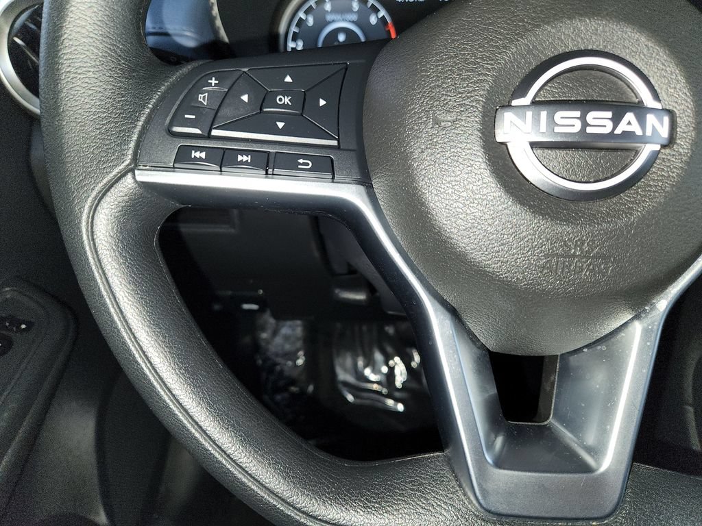 Used 2025 Nissan Versa SV FWD image 24
