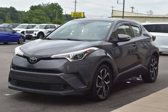 Used 2019 Toyota C-HR XLE FWD image 12