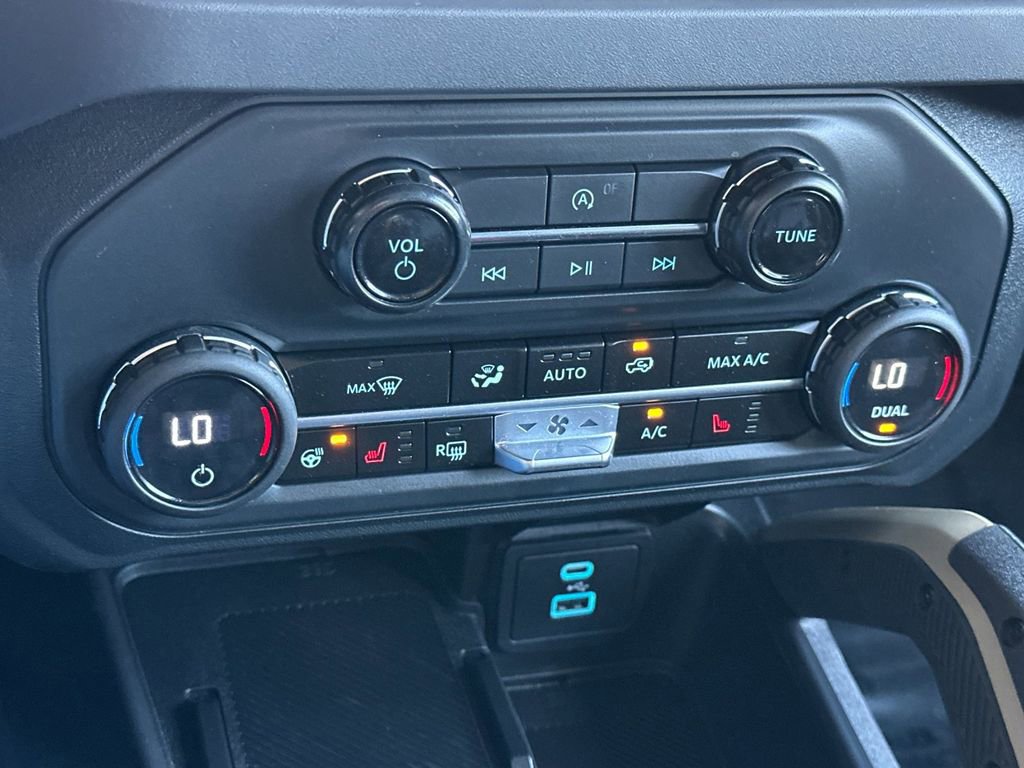 Certified 2025 Ford Bronco Badlands AWD/4WD image 20