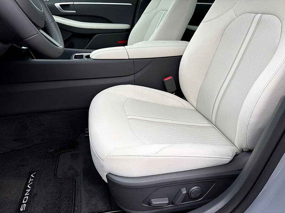 New 2026 Hyundai Sonata SEL image 9