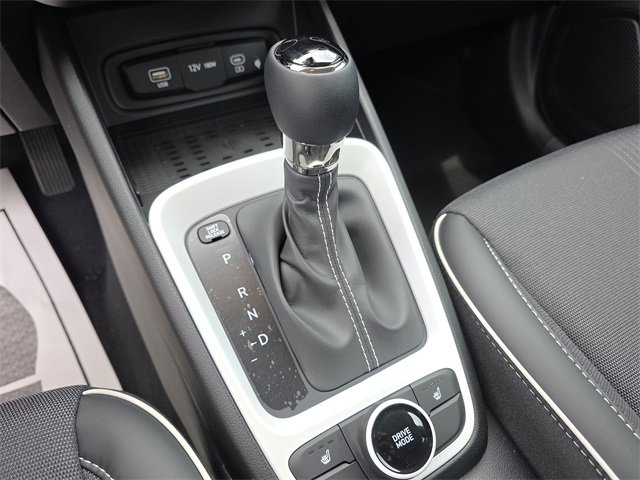 New 2025 Hyundai Venue Limited image 23