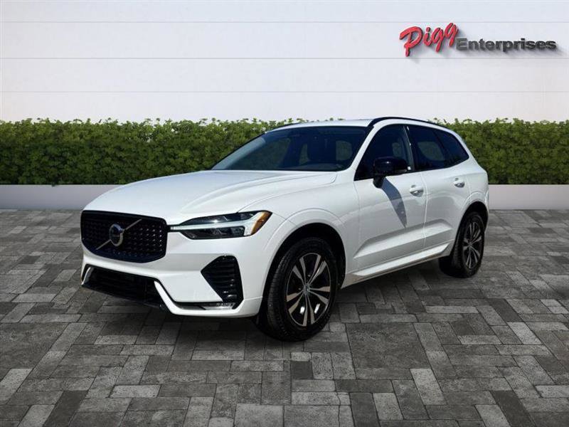 Used 2024 Volvo XC60 B5 Core w/ Protection Package Premier image 5