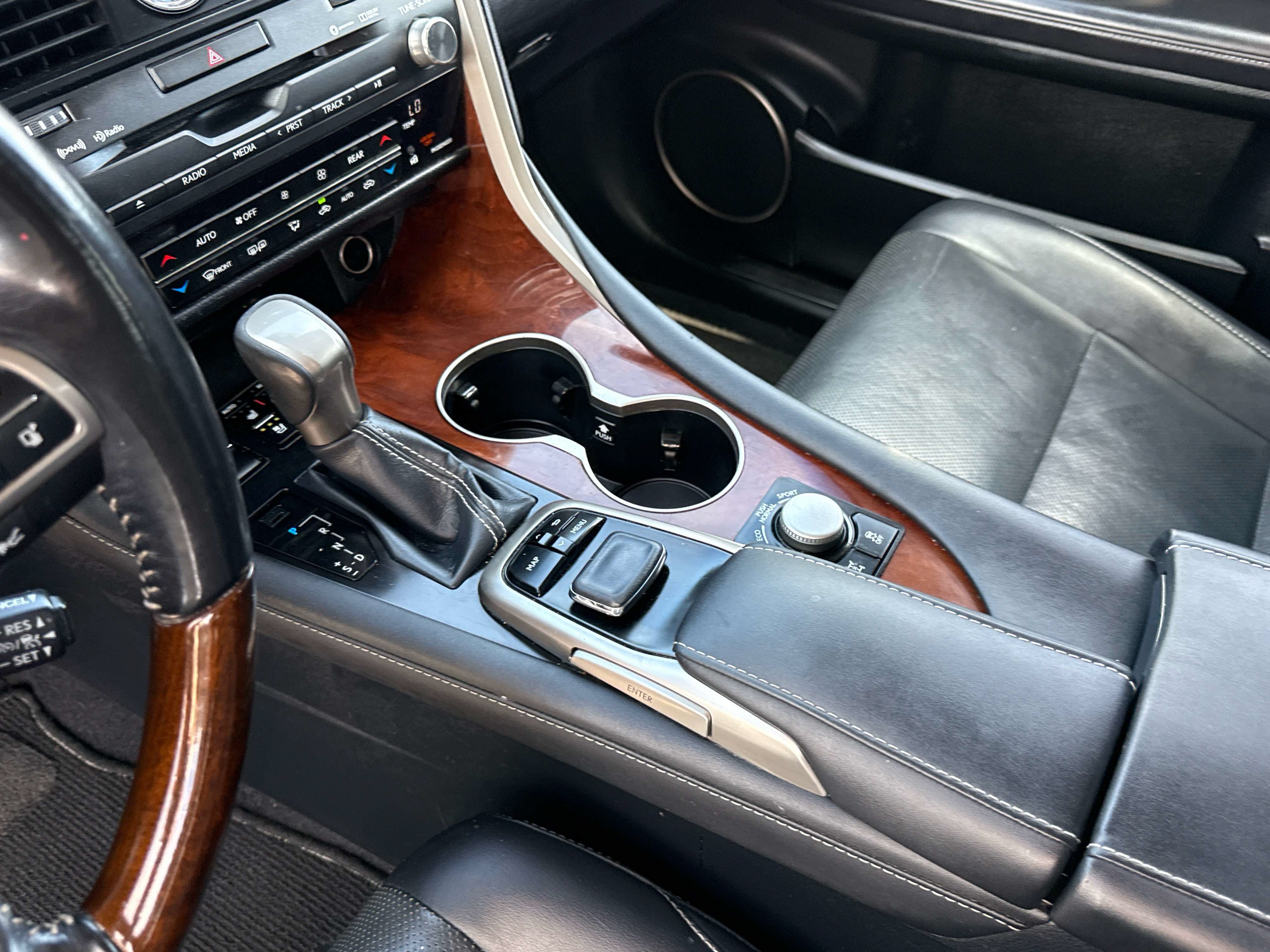 Used 2018 Lexus RX 350L AWD image 21