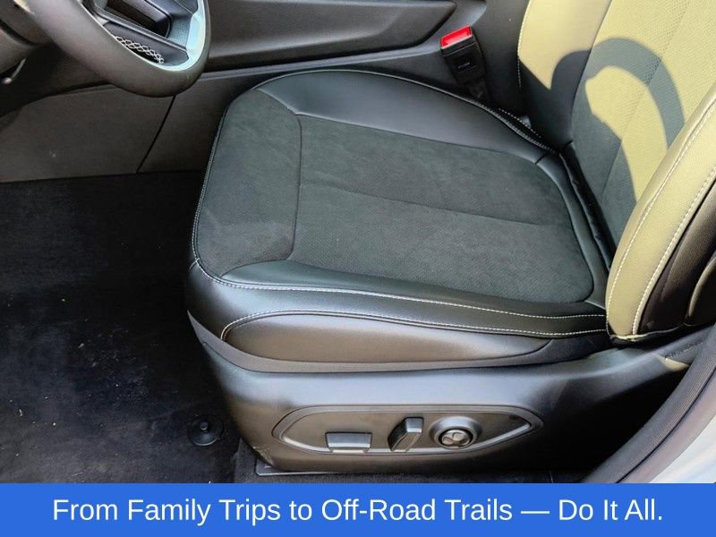 New 2025 Jeep Grand Cherokee Altitude image 10