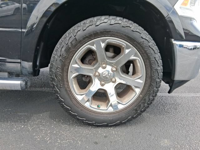 Used 2017 RAM 1500 Laramie w/ Convenience Group AWD/4WD image 5