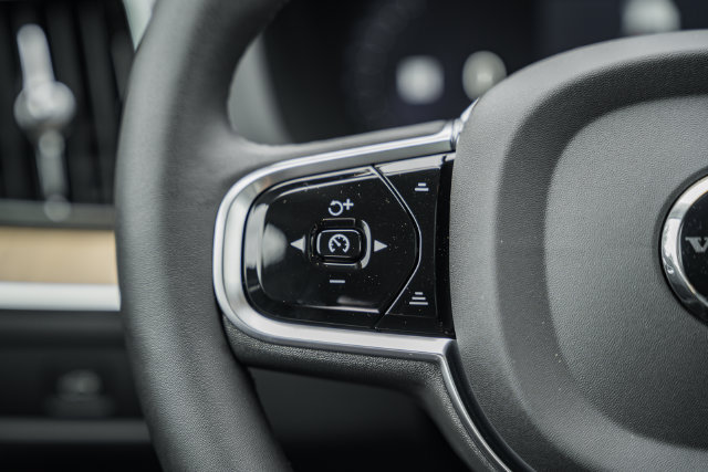 New 2027 Volvo XC60 B5 Plus AWD/4WD image 23