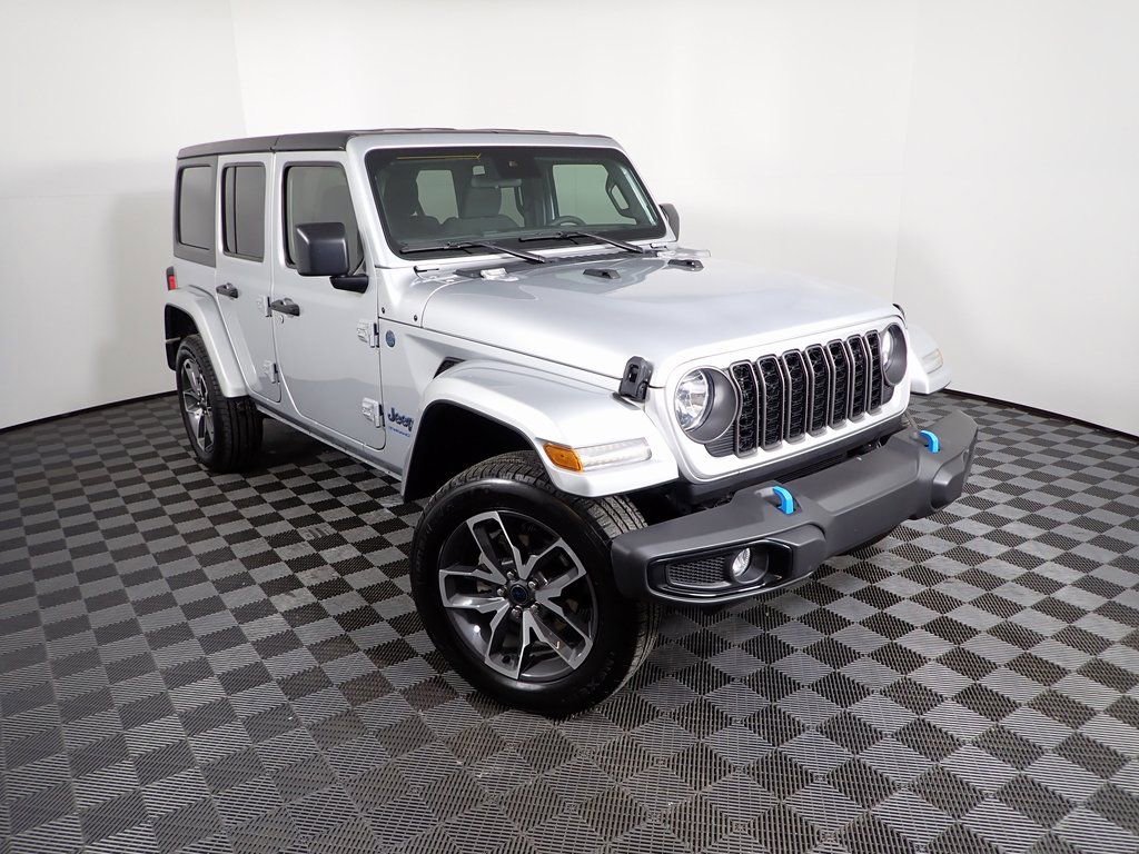 Used 2024 Jeep Wrangler Unlimited w/ Convenience Group image 6