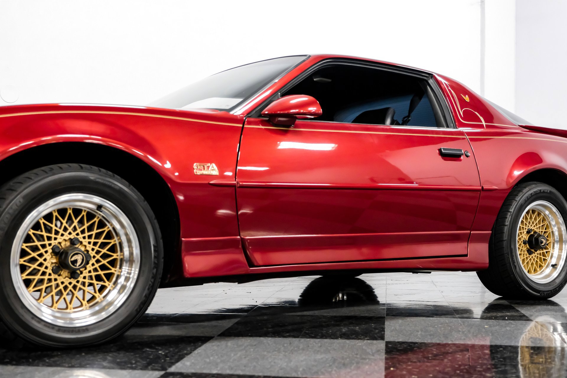 Used 1988 Pontiac Firebird Trans Am image 21