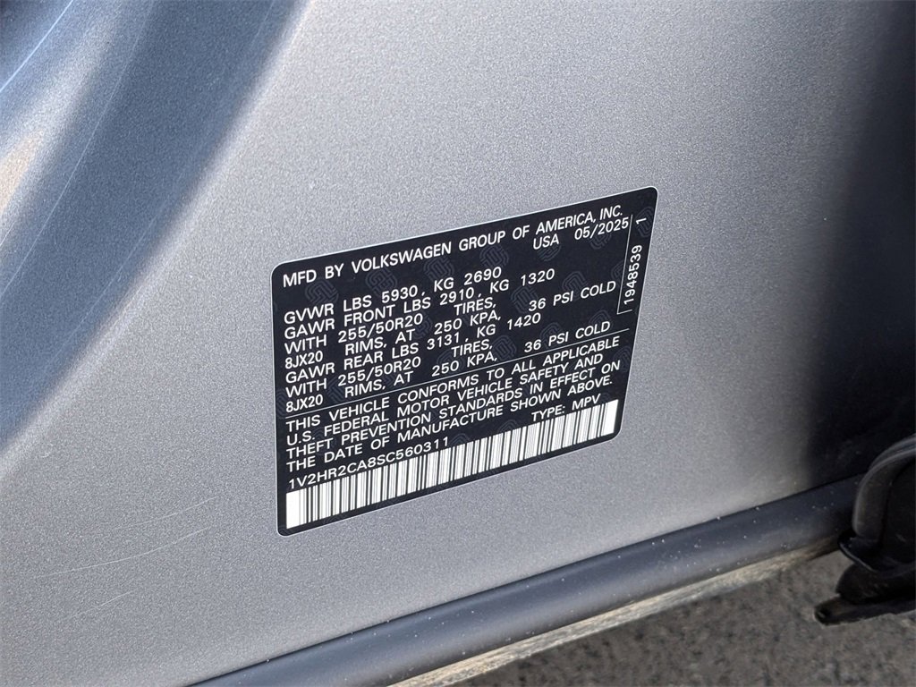 Used 2025 Volkswagen Atlas SE image 41