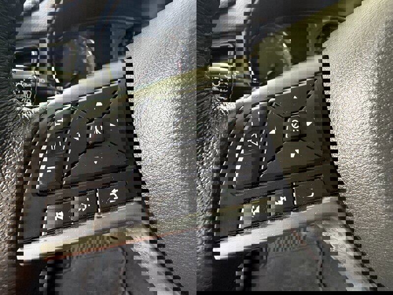 Used 2018 Nissan Rogue SL image 20