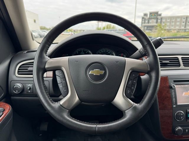 Used 2013 Chevrolet Avalanche LTZ AWD/4WD image 28