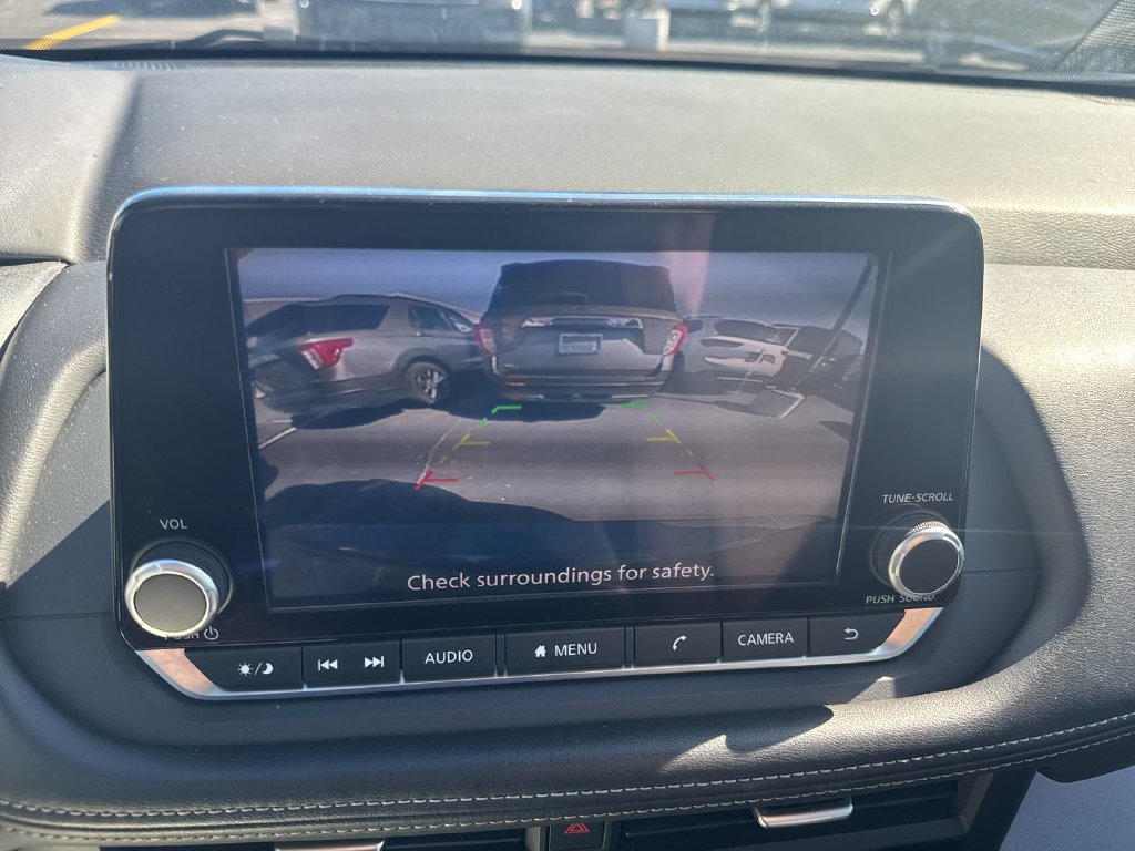 Used 2025 Nissan Rogue SV FWD image 23