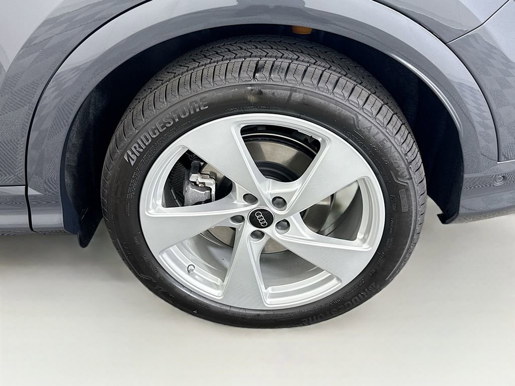 Used 2025 Audi Q5 Prestige image 31