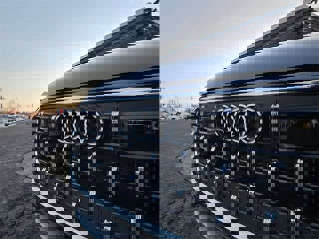 Used 2025 Audi Q8 Premium w/ Convenience Package image 10