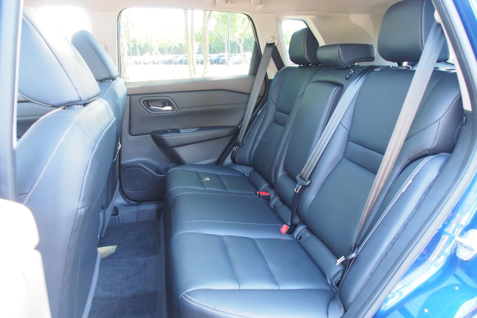 Used 2023 Nissan Rogue SL AWD/4WD image 19