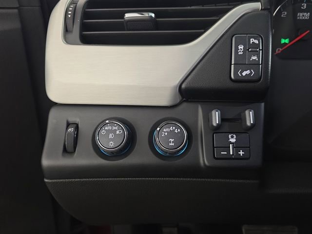 Used 2017 GMC Yukon SLT w/ Open Road Package image 17