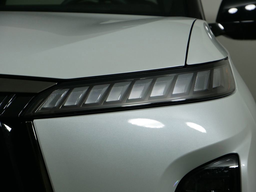 New 2026 INFINITI QX80 Autograph w/ Premium Cargo Package image 8