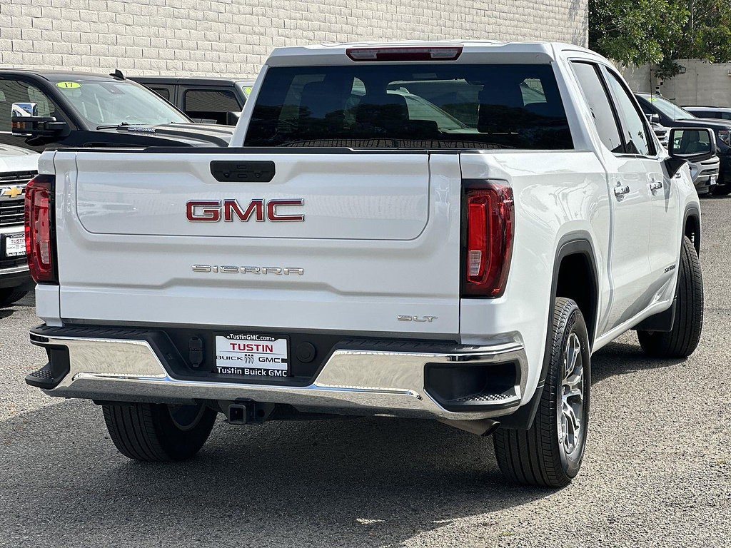 Used 2026 GMC Sierra 1500 SLT RWD image 4