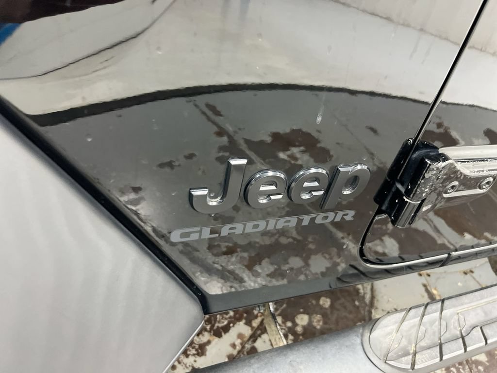 Used 2020 Jeep Gladiator Sport w/ Quick Order Package 24S AWD/4WD image 25