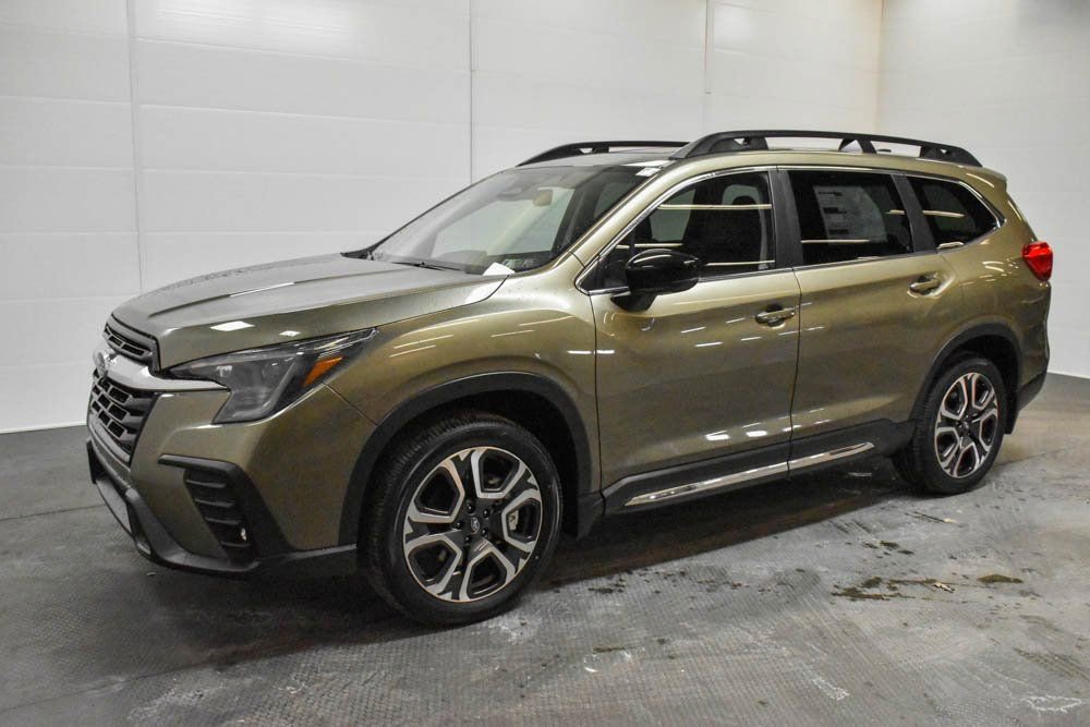 New 2026 Subaru Ascent Limited image 3