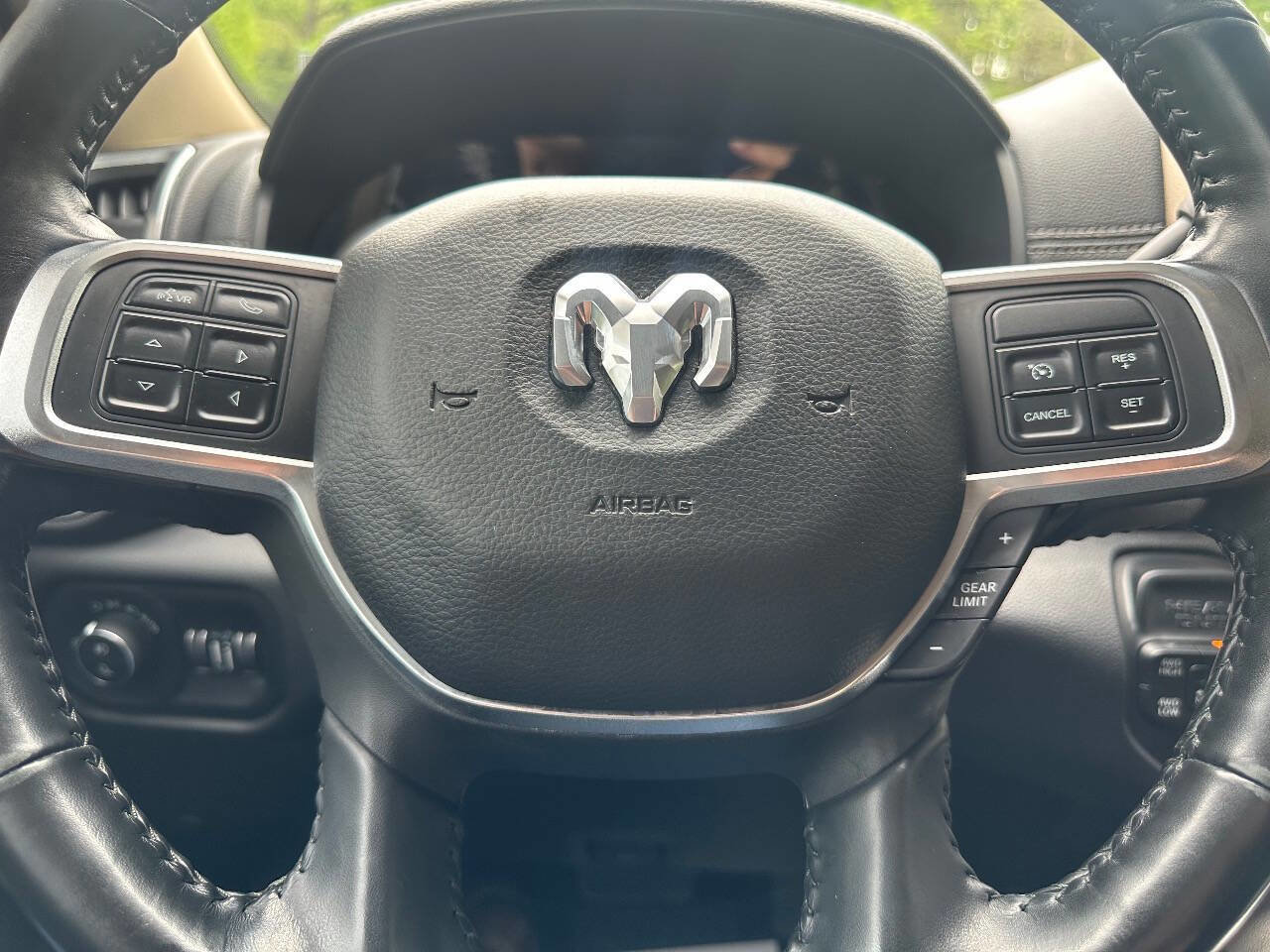 Used 2019 RAM 3500 Laramie AWD/4WD image 29