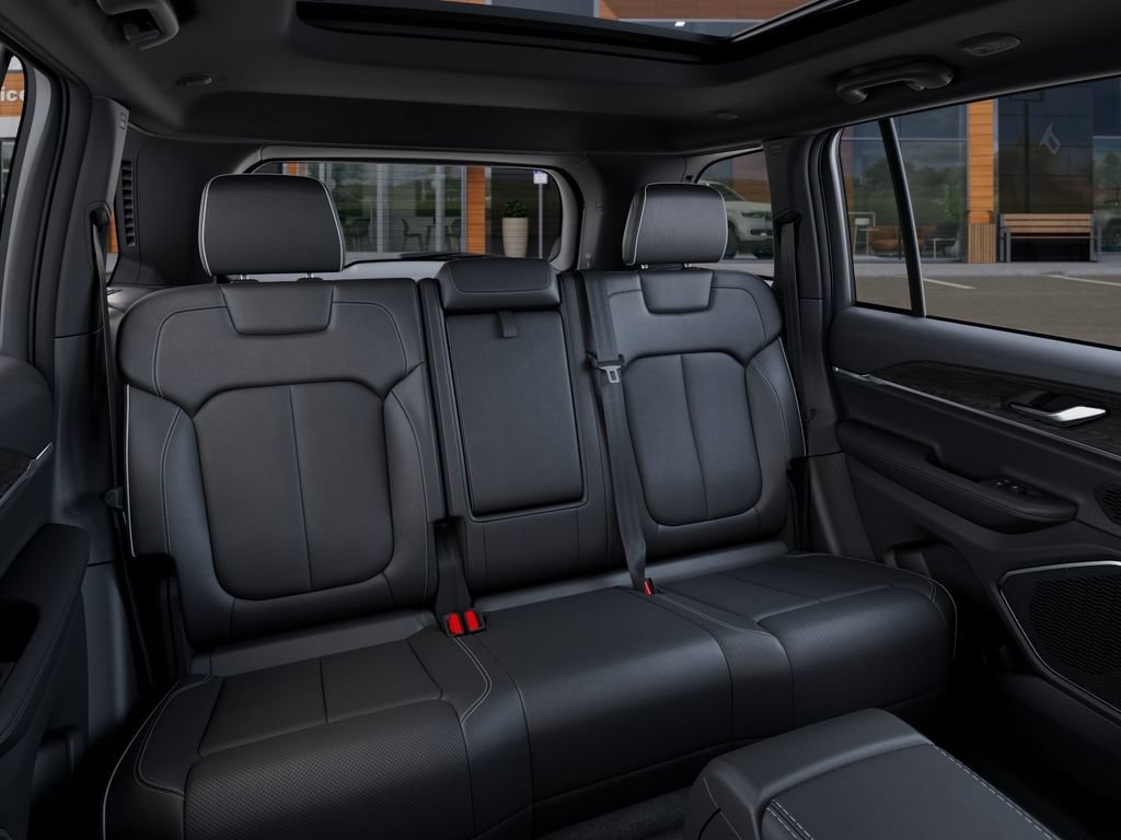 New 2026 Jeep Grand Cherokee Limited AWD/4WD image 16