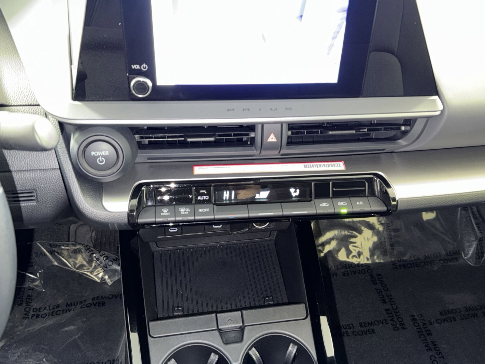 Used 2023 Toyota Prius LE image 21