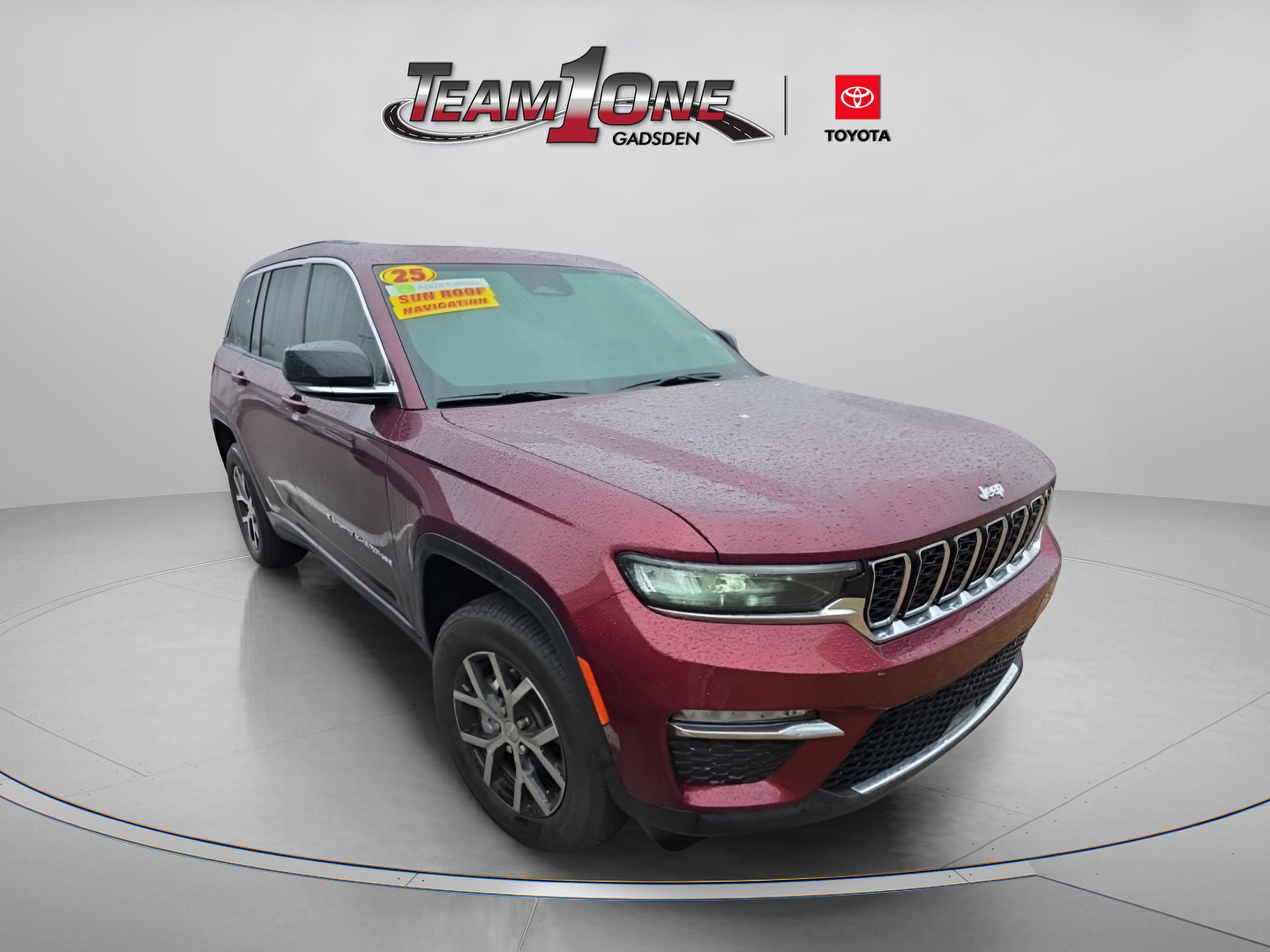 Used 2025 Jeep Grand Cherokee Limited w/ Trailer Tow Package image 2