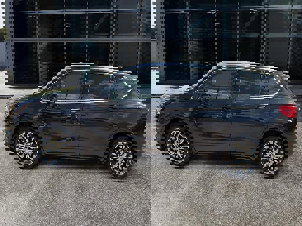 Used 2020 Buick Envision Essence w/ Experience Buick Package image 4