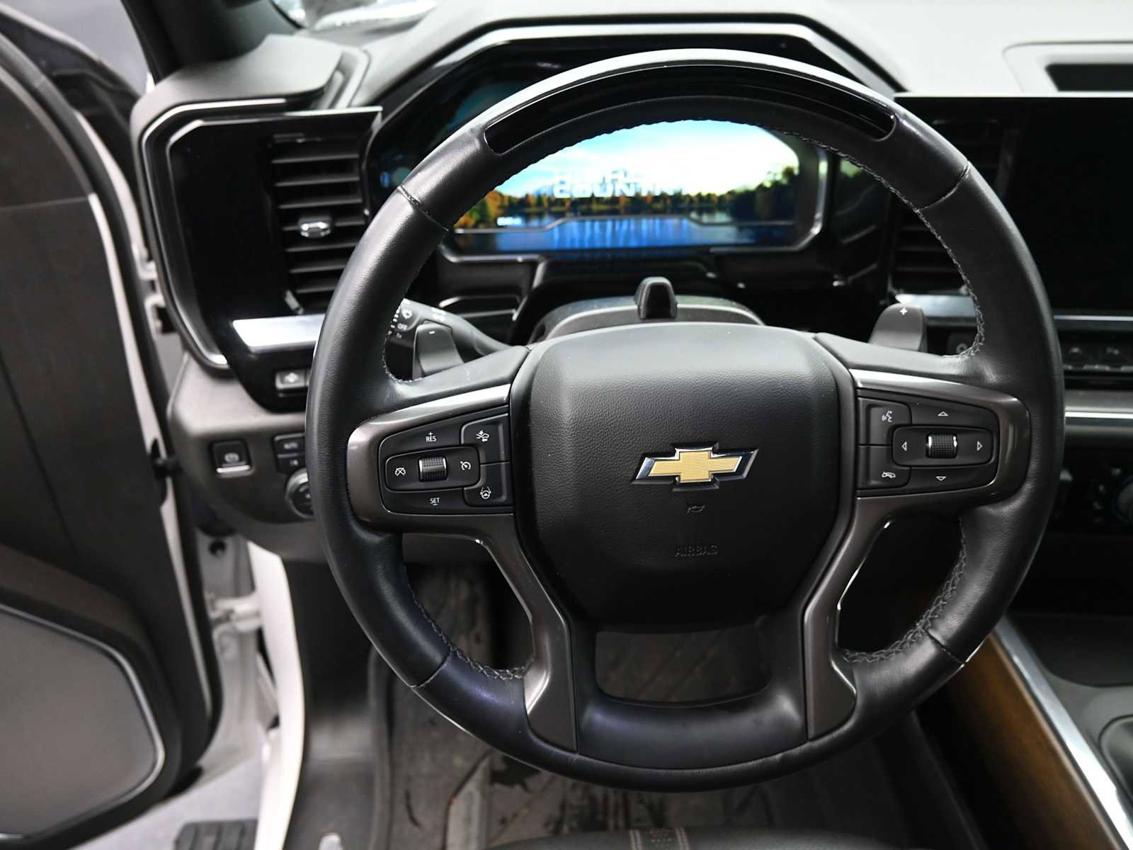 Used 2024 Chevrolet Silverado 1500 High Country image 12