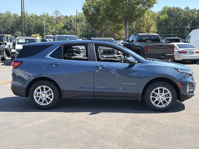 Used 2024 Chevrolet Equinox LT AWD/4WD image 14