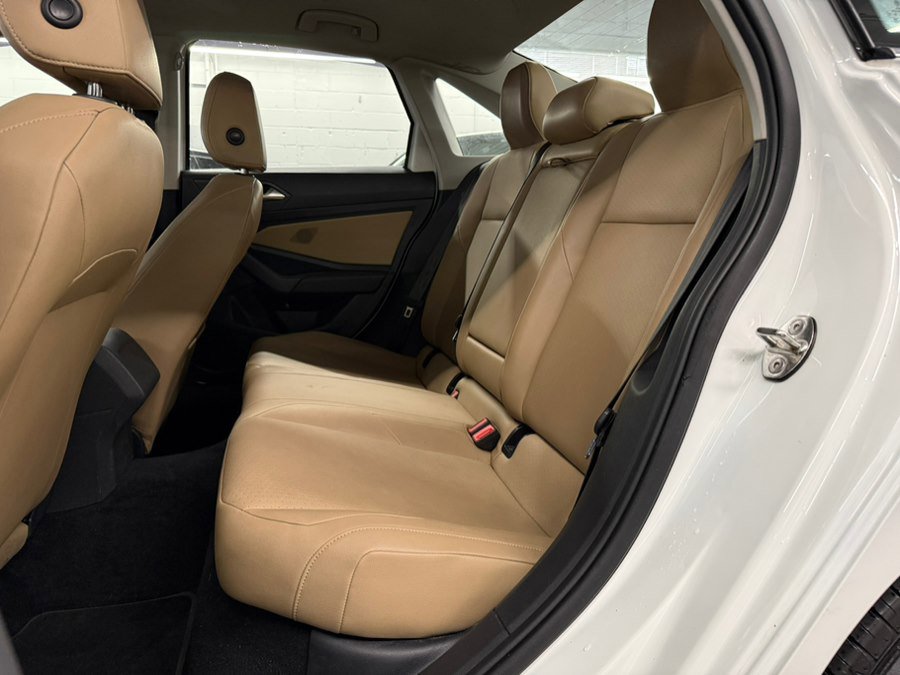 Used 2019 Volkswagen Jetta SEL image 32