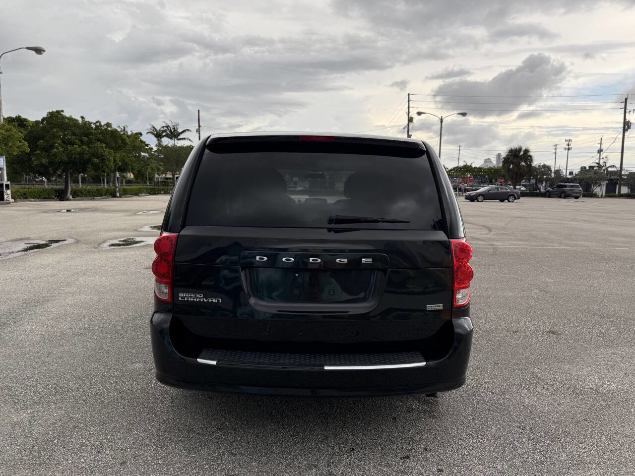 Used 2013 Dodge Grand Caravan SE image 6