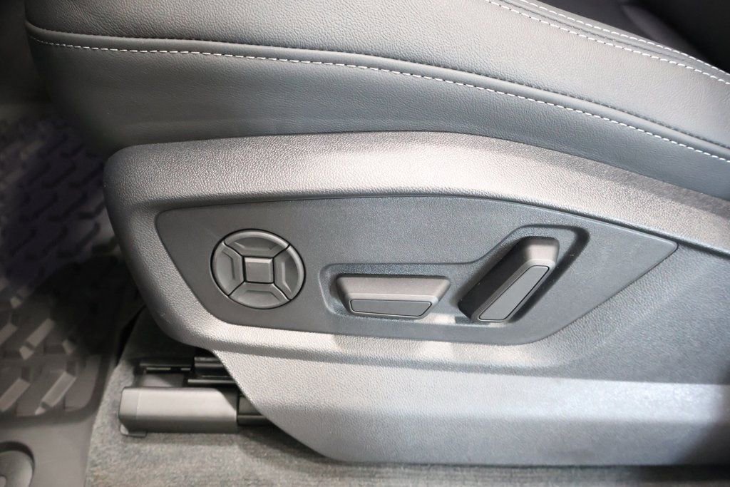 New 2026 Audi Q8 Premium image 14